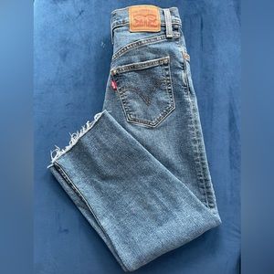 Levis ribcage straight ankle jeans